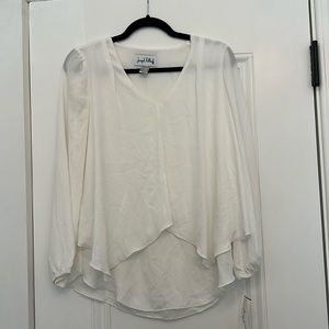 White Joseph Ribkoff blouse. Brand new! Size 2 (small)
